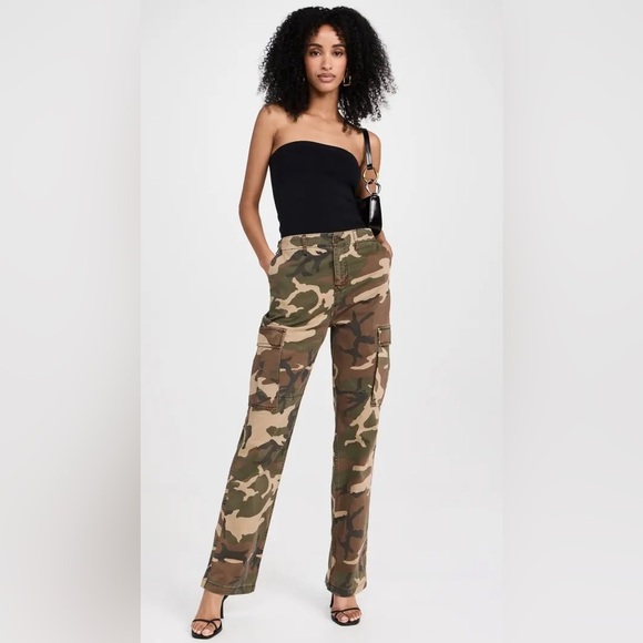 Good American Pants - GOOD AMERICAN $159 Uniform Camo Cargo Pants *Relaxed fit*